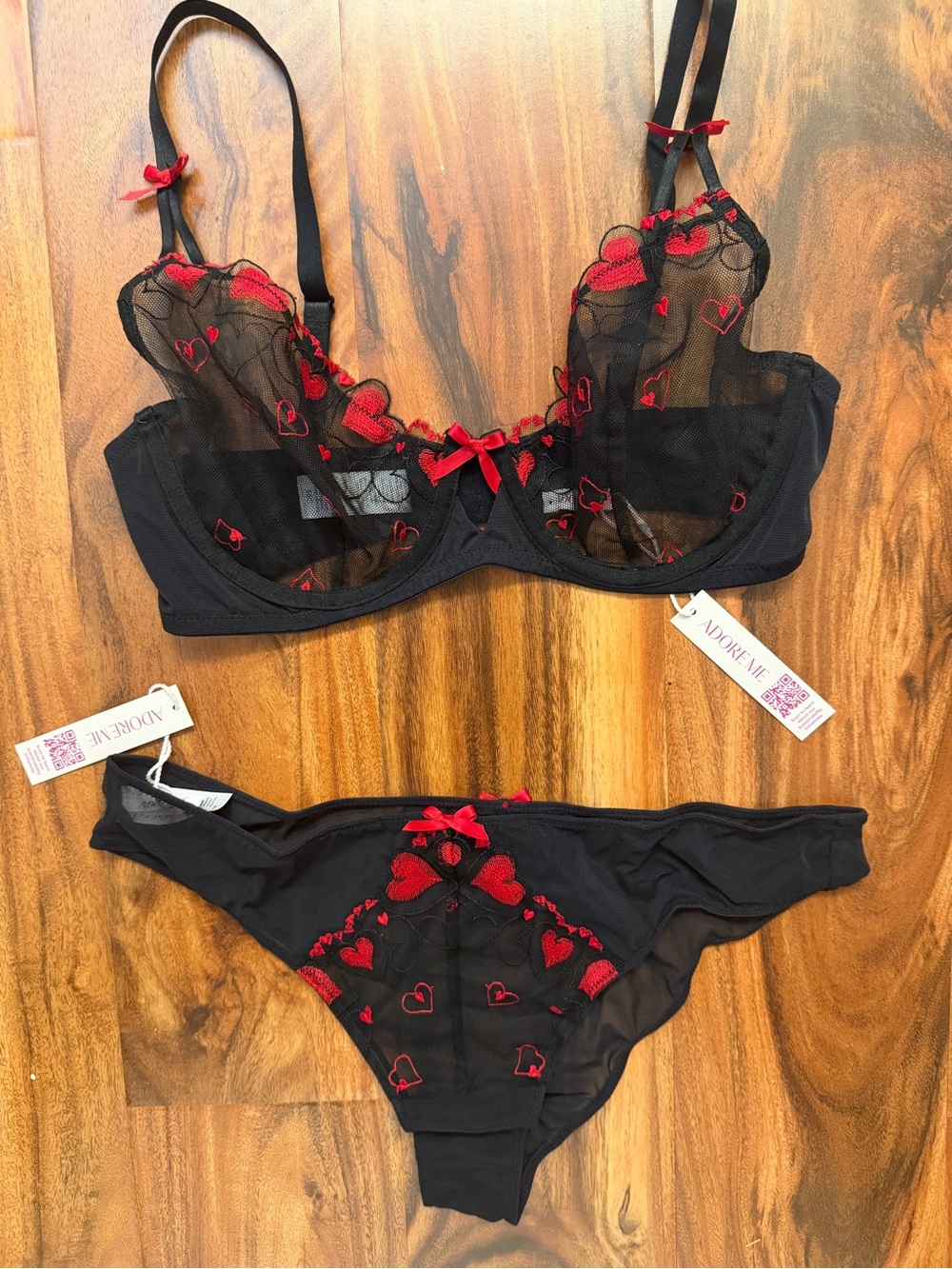 Adore Me Black Red Heart Embroidery lingerie set - 36C / Med